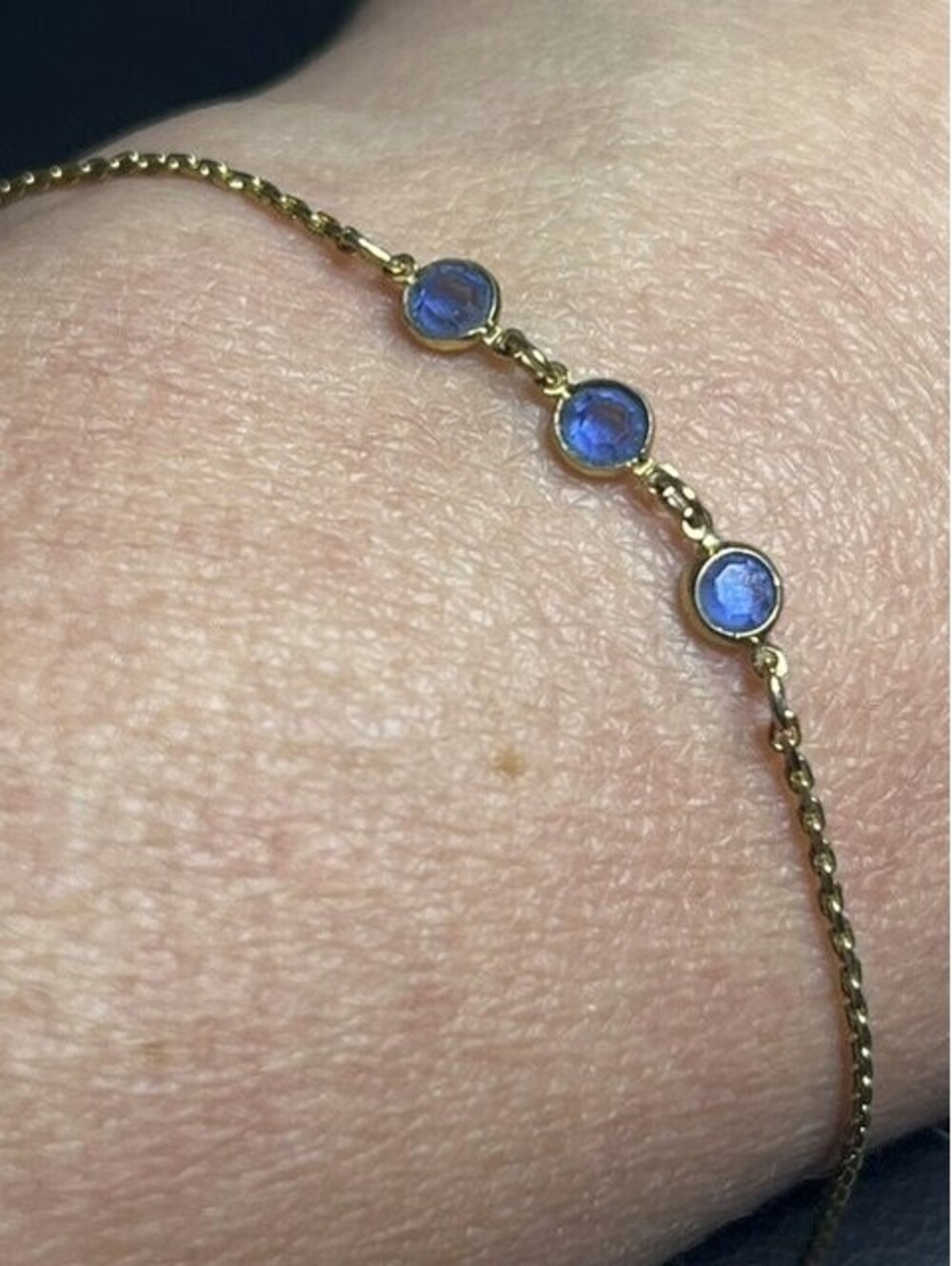 B7320 Vintage AVON Dainty Chain Blue CZ Gold tone Bracelet 6.5" Minimalist